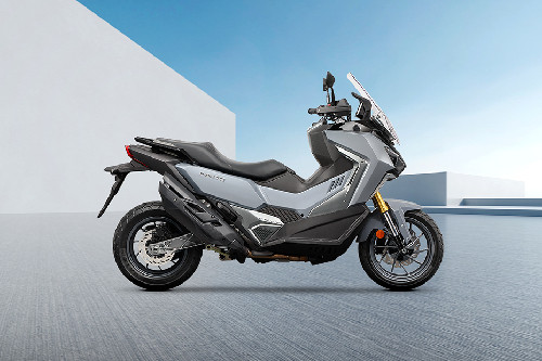 Sym ADXTG 400 Right Side Viewfull Image