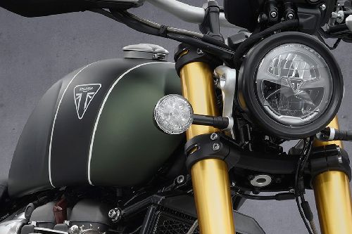 Triumph Scrambler 1200 Side Indicators Front