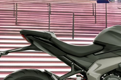 Triumph Daytona 660 Rider Seat View