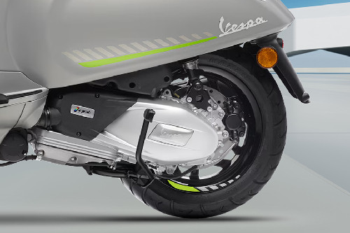 Vespa Sprint 150 Engine View