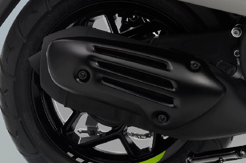 Vespa Sprint 150 Exhaust View