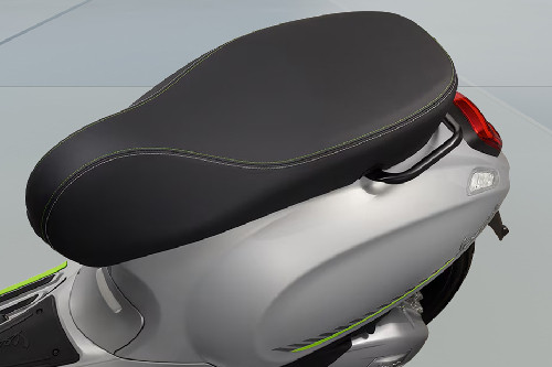 Vespa Sprint 150 Rider Seat View