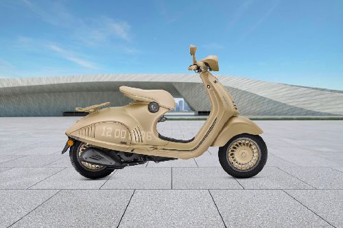 Vespa 946 Dragon Right Side Viewfull Image