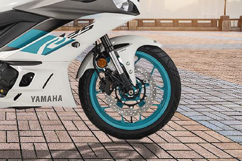 Yamaha YZF-R25 Front Tyre View
