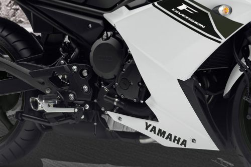 Yamaha XJ6 Diversion F Engine View