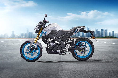 Yamaha MT-15 Left Side View Full Image