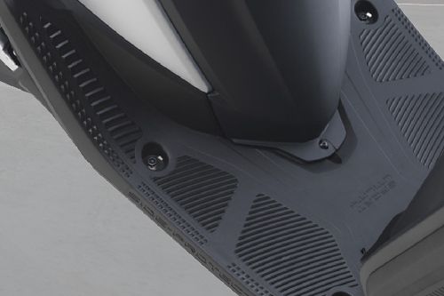 Yamaha Ego Gear Leg Spacescooter