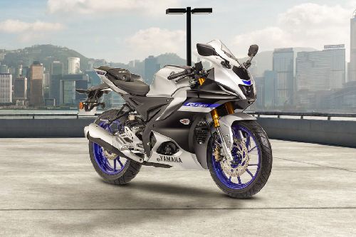 Yamaha R15M Slant Rear View Full Image