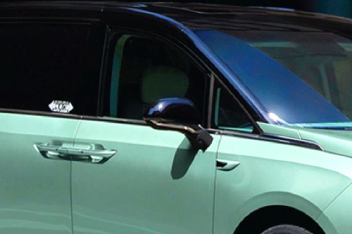 Maxus MIFA 9 Drivers Side Mirror Front Angle