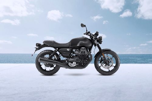 Moto Guzzi V7 III Right Side Viewfull Image