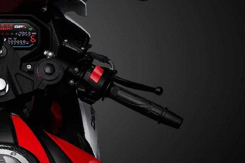 GPX Demon GR200R Handle Bar View