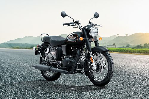 Royal Enfield Bullet 350 Slant Rear View Full Image