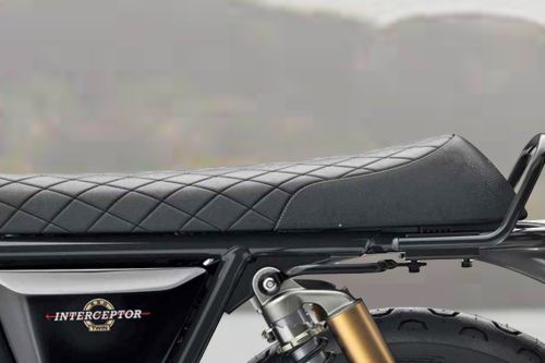 Royal Enfield Interceptor 650 Tyre Width View