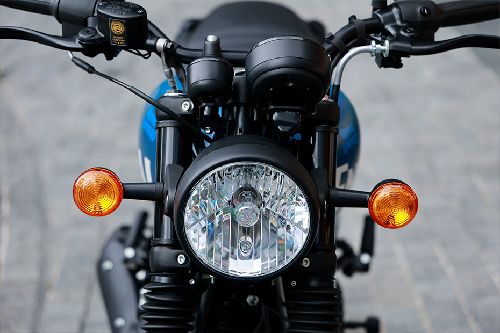 Royal Enfield Hunter 350 Head Light View