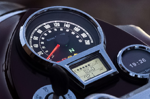 Royal Enfield Classic 650 Console View