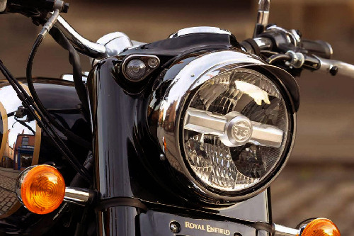 Royal Enfield Classic 650 Head Light View