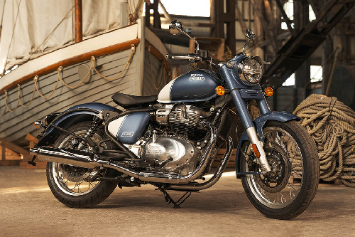 Royal Enfield Classic 650 Slant Rear View Full Image