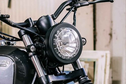 Brixton BX 150 Head Light View