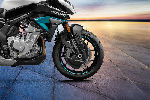 cfmoto-675nk-front-tyre-164965.jpg