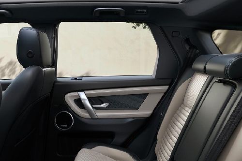 Speakers View of Land Rover Discovery Sport