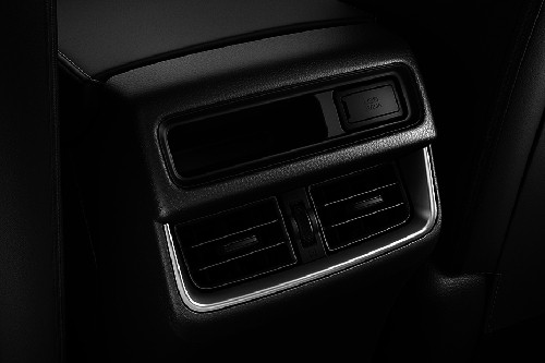 BT-50 Rear AC Controls