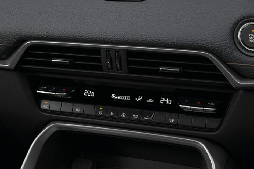 Front AC Controls of Mazda CX-60