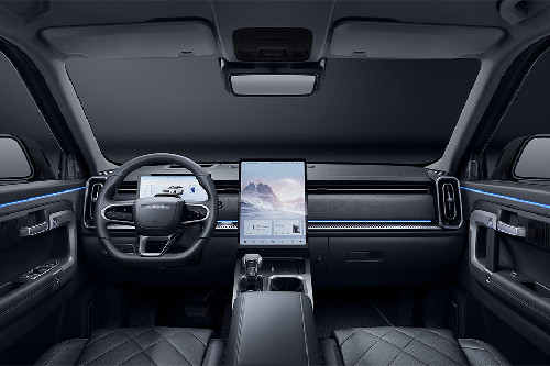 Dashboard View of J7 PHEV