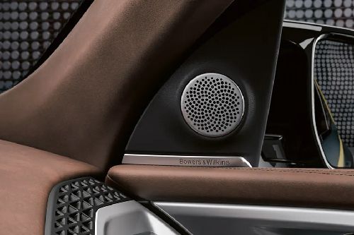 Speakers View of BMW XM