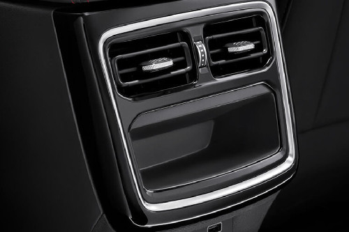 VT9 Rear AC Controls