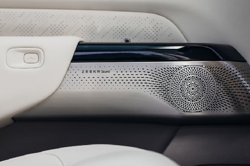 Speakers View of ZEEKR 7X