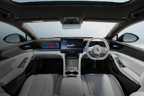 Dashboard View of Z9 GT