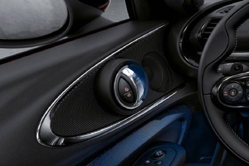 door handle interior of MINI Clubman