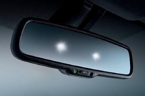 Yaris Courtesy Lamps