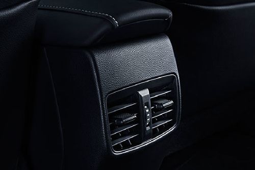 Corolla Rear AC Controls