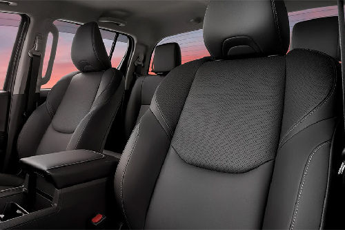 Hilux BEV Passenger Seat