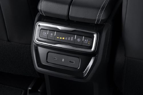 X90 Rear AC Controls