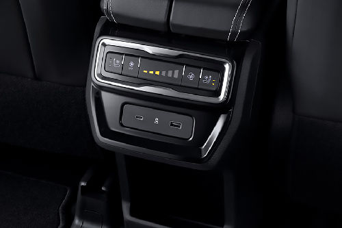 X90 Rear AC Controls