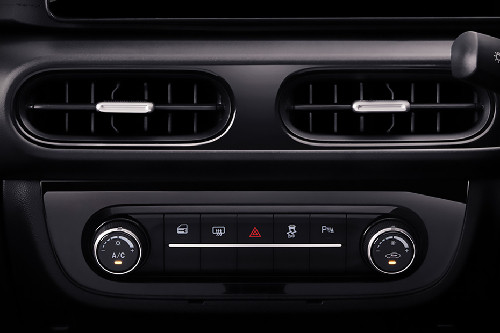 Front AC Controls of Proton Saga