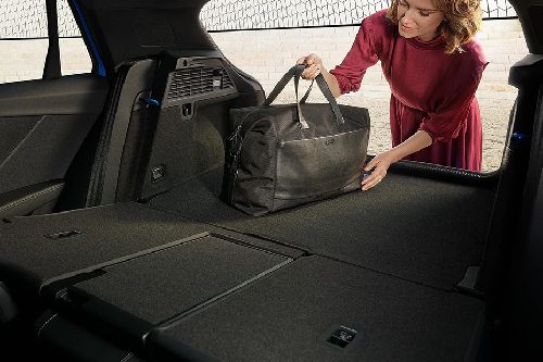 Folding Seats of Audi Q2