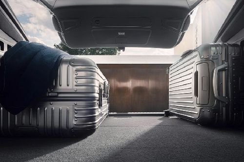 Storage Closer View of Audi RS 6 Avant