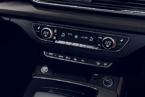 Front AC Controls of Audi Q5 Sportback