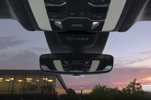 Macan Courtesy Lamps