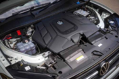Touareg R-Line Engine