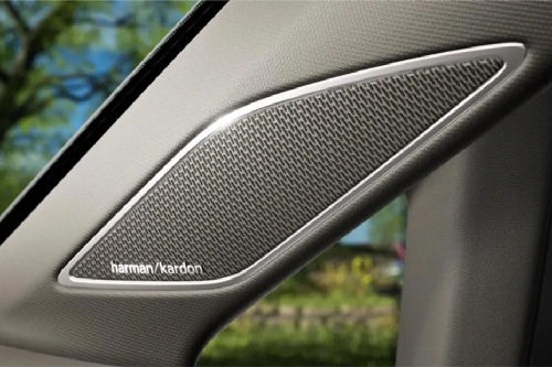 Speakers View of Volkswagen Golf R