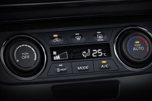 Front AC Controls of Nissan Leaf
