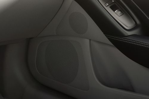 Speakers View of Infiniti Q50
