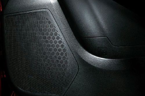 Speakers View of Isuzu D-Max