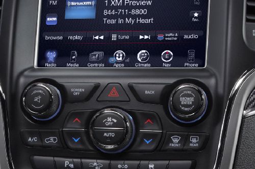 Front AC Controls of Jeep Grand Cherokee SRT