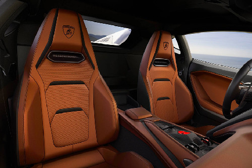 Temerario Front Seats