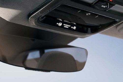 Eletre Courtesy Lamps